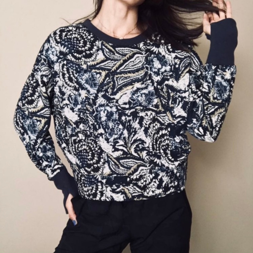 Joie Caleigh Blue paisley Cropped Sweater Size Large